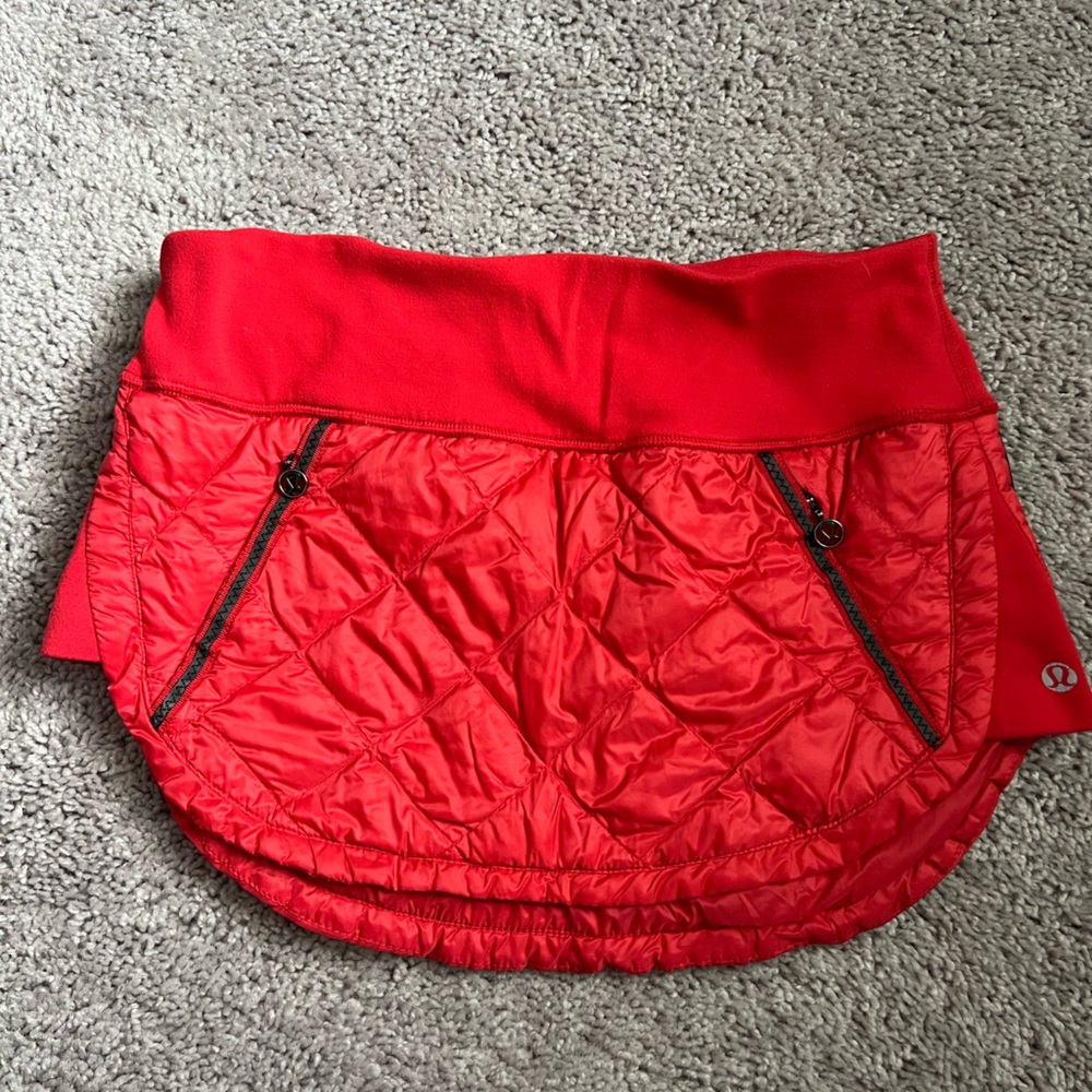 EUC Lululemon Hot Cheeks Red Skirt - Size 4